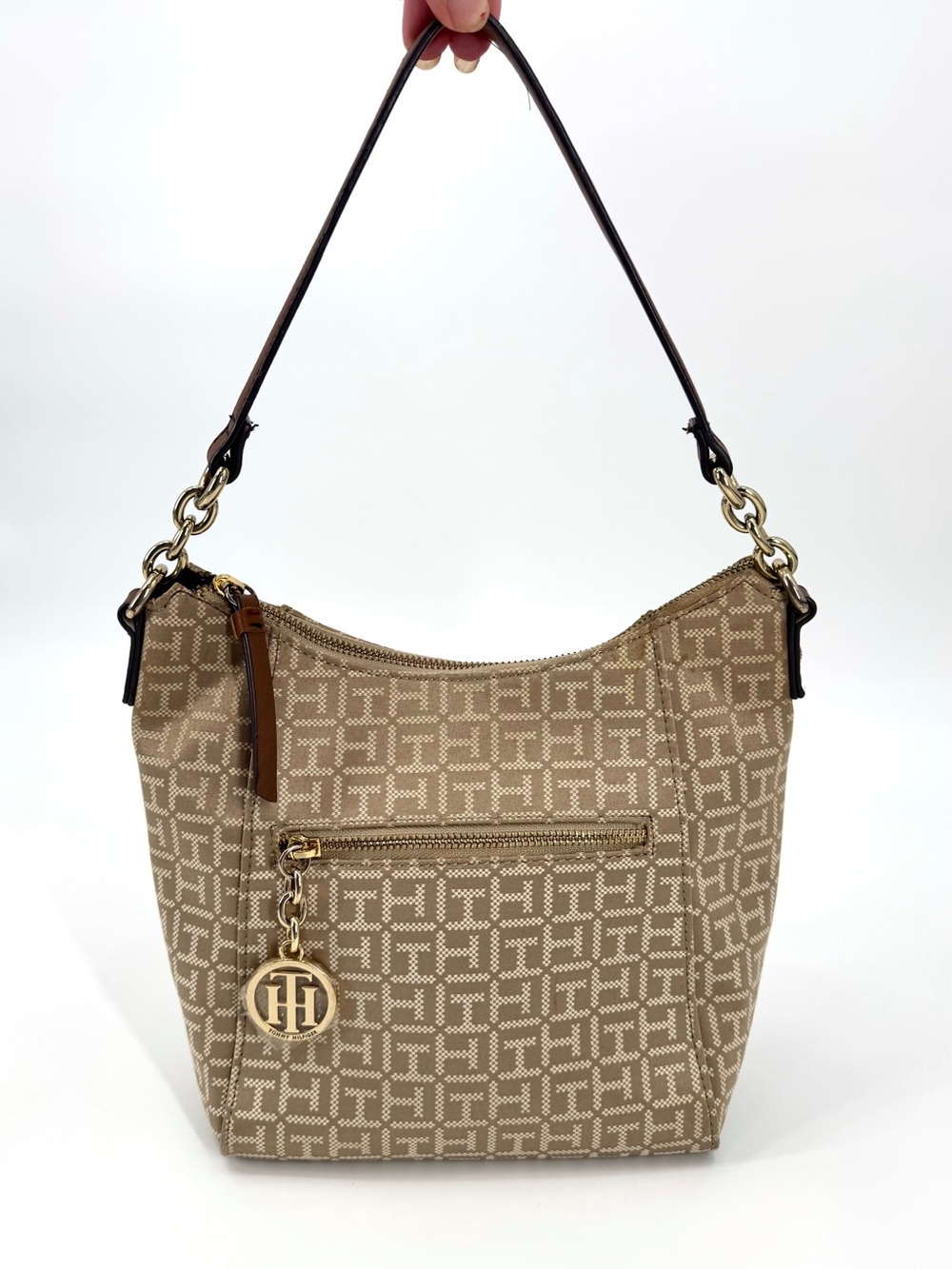 Tommy Hilfigure Monogram Coated Canvas Shoulder Bag - Picture 2 of 11